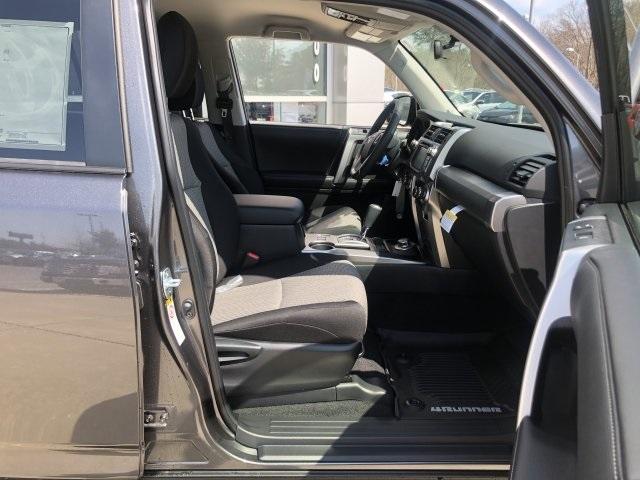 5745-toyota-4runner-2019-8664