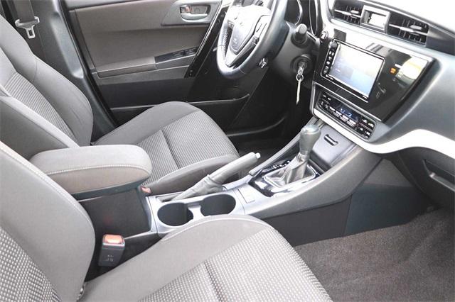 toyota-corollaim-2017-p-jtnkarje6hj529720image-14