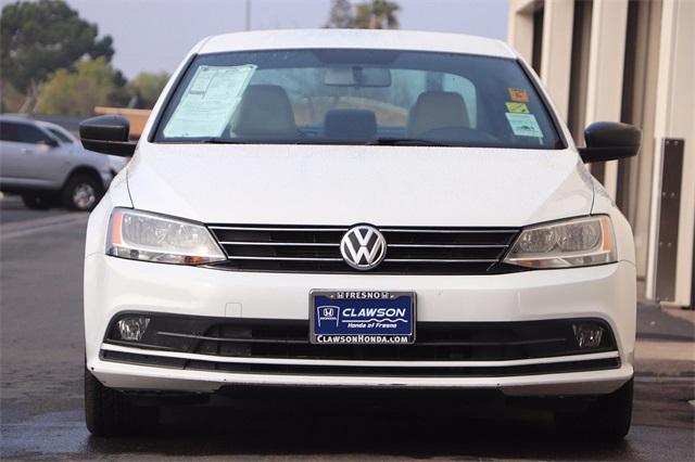 volkswagen-jetta-2016-p-3vwd17aj3gm291192image-4