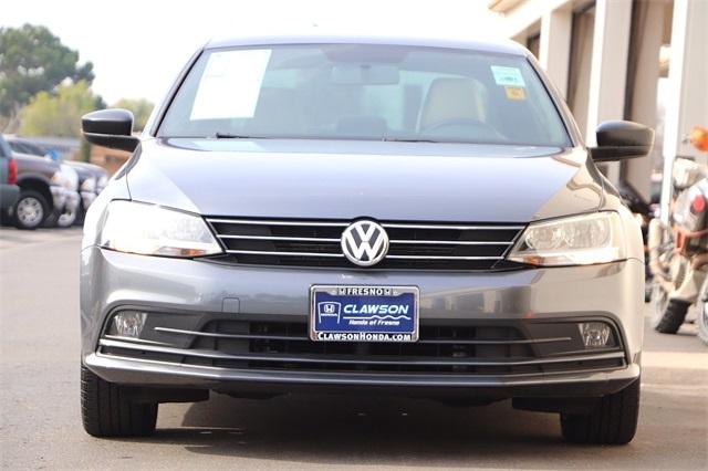 volkswagen-jetta-2016-p-3vwd17aj1gm249748image-4