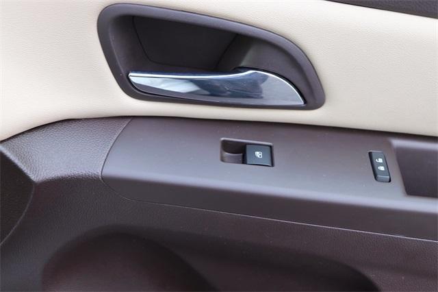 chevrolet-cruze-2015-p-1g1pg5sb1f7134739image-16