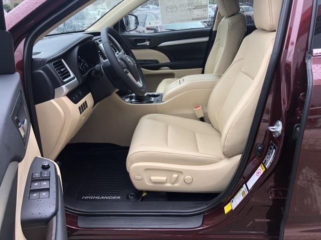 5810-toyota-highlander-2019-