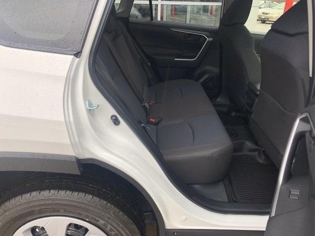 5856-toyota-rav4-2019-4432