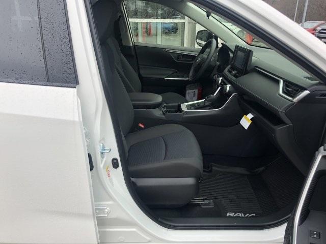 5857-toyota-rav4-2019-4432
