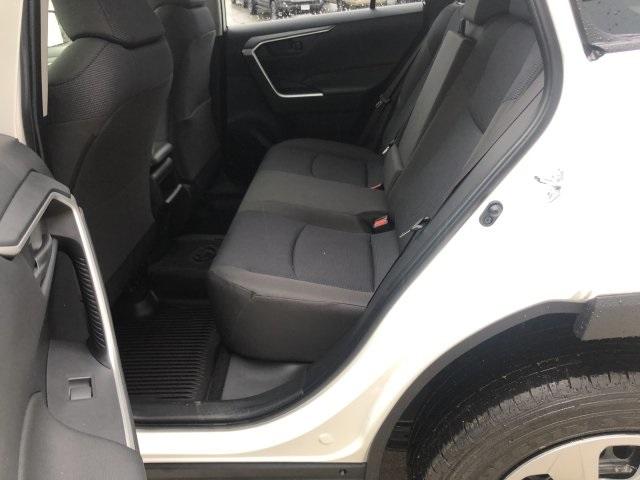 5858-toyota-rav4-2019-4432