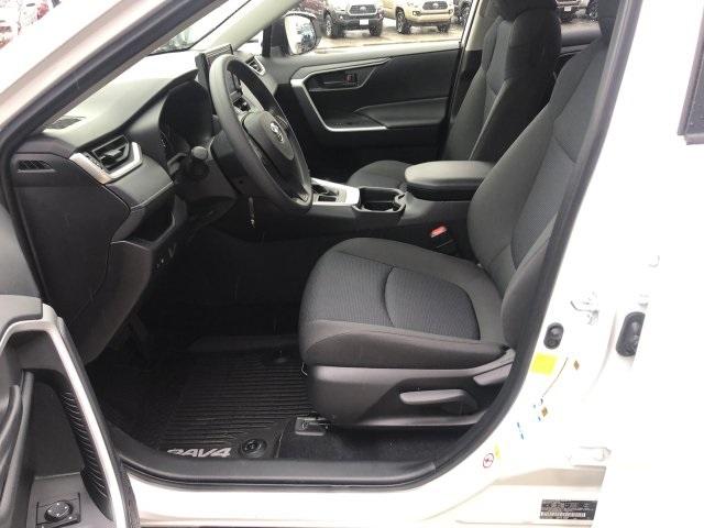 5860-toyota-rav4-2019-4432