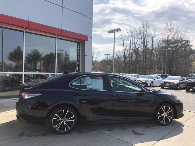 5886-toyota-camry-2019-2546