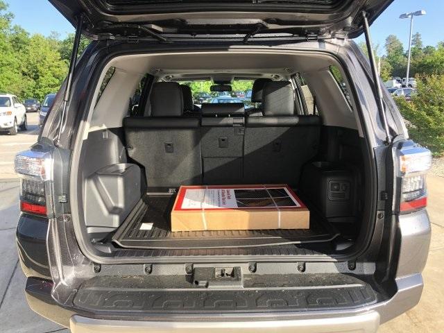 5933-toyota-4runner-2019-