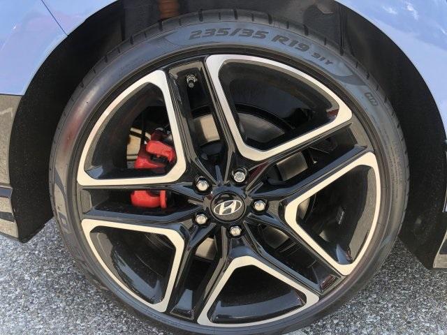 6000-hyundai-veloster-2019-f1353f45
