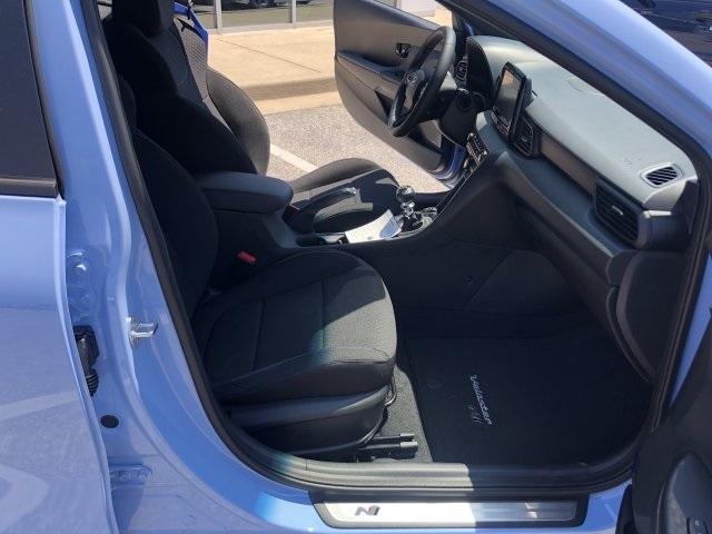 6003-hyundai-veloster-2019-f1353f45