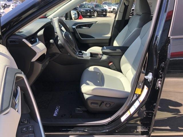 6018-toyota-rav4-2019-4452