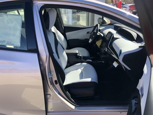 6033-toyota-priusprime-2019-1237