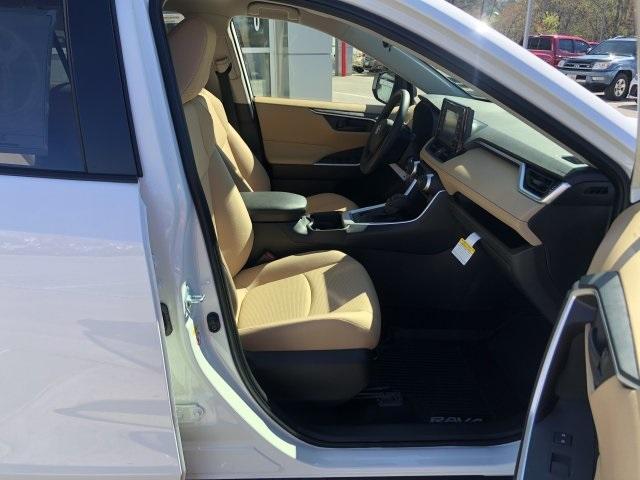 6065-toyota-rav4-2019-4432