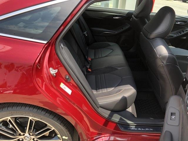 6304-toyota-avalon-2019-3547