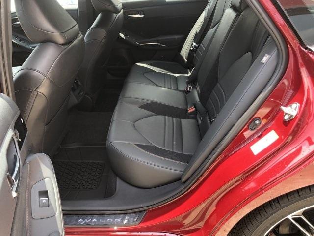 6307-toyota-avalon-2019-3547
