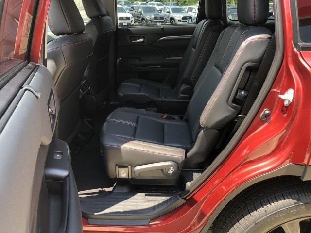 6339-toyota-highlander-2019-6952