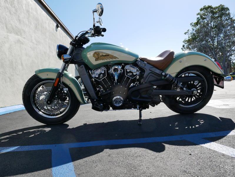 635-indianmotorcycle-scoutabswillowgreen-ivorycream-2019-7109450