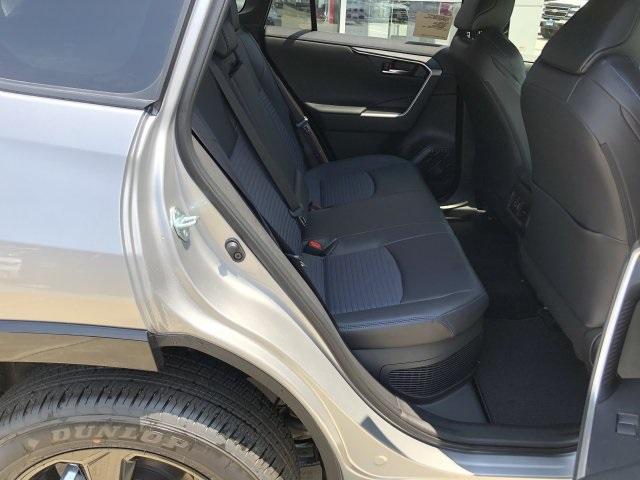 6368-toyota-rav4hybrid-2019-4456
