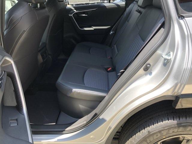6371-toyota-rav4hybrid-2019-4456