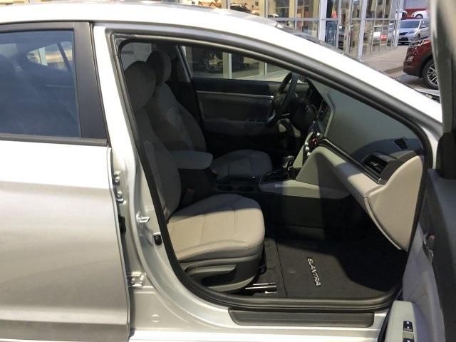 6432-hyundai-elantra-2019-48422f45