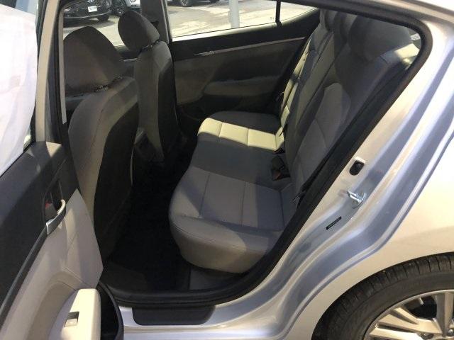 6435-hyundai-elantra-2019-48422f45