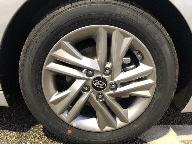 6439-hyundai-elantra-2019-48422f45