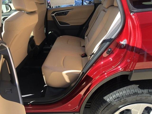 6515-toyota-rav4-2019-4432