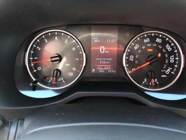 6517-toyota-rav4-2019-4432