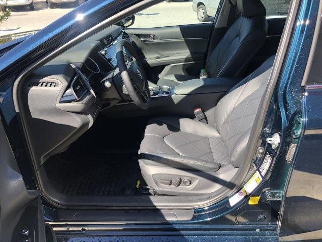6561-toyota-camry-2019-