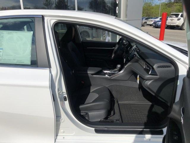 6640-toyota-camry-2019-2546