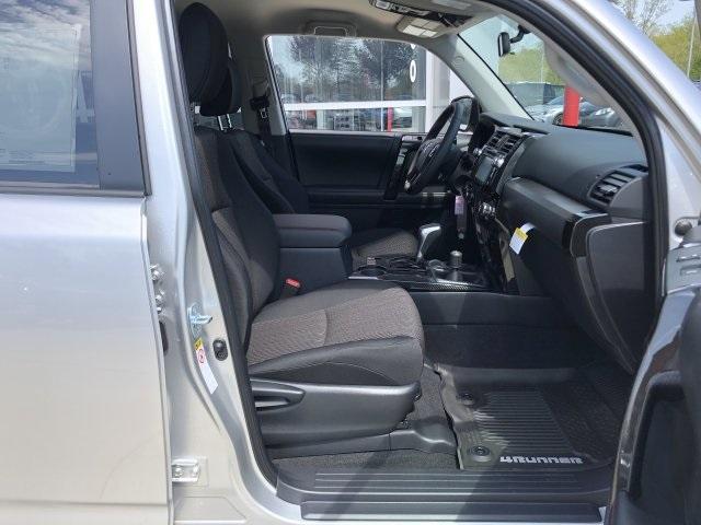 6704-toyota-4runner-2019-