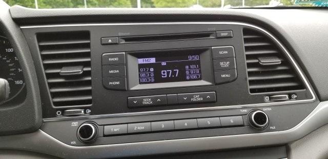 6749-hyundai-elantra-2017-48412f45