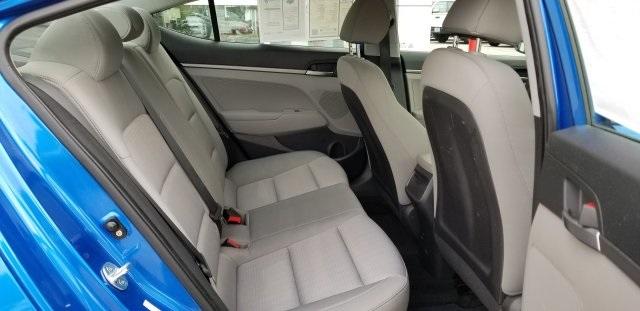 6755-hyundai-elantra-2017-48412f45