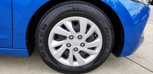 6759-hyundai-elantra-2017-48412f45