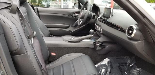 6870-fiat-124spider-2017-bafs27