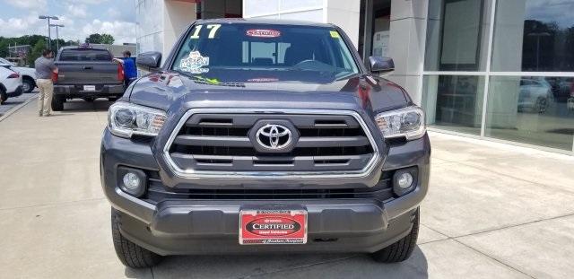 6893-toyota-tacoma-2017-
