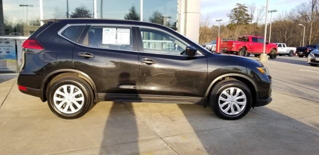 6943-nissan-rogue-2017-22117