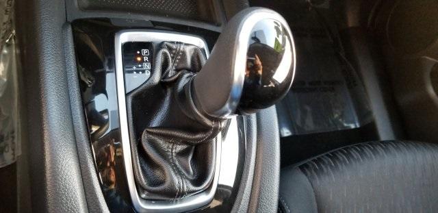 6947-nissan-rogue-2017-22117