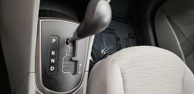6992-hyundai-accent-2017-16412f45