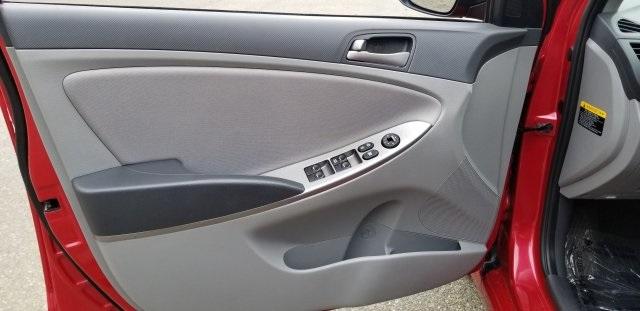 6994-hyundai-accent-2017-16412f45