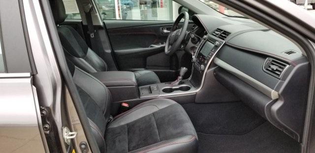 7032-toyota-camry-2017-2548