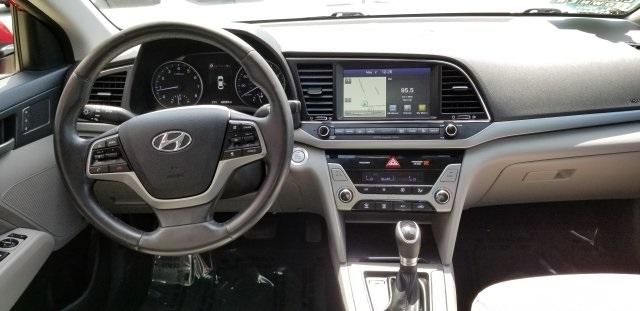 7134-hyundai-elantra-2017-47452f4p