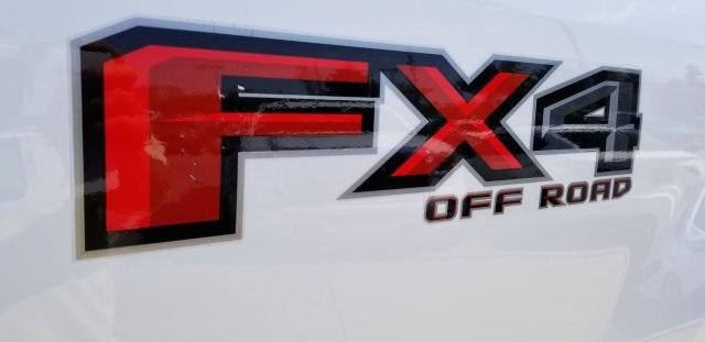 7162-ford-f-250sd-2017-w2b