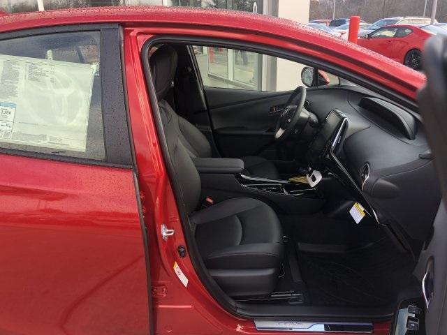 7244-toyota-prius-2018-1227