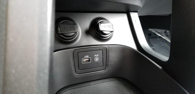 7394-hyundai-santafesport-2018-63402a45
