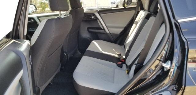 7429-toyota-rav4-2018-