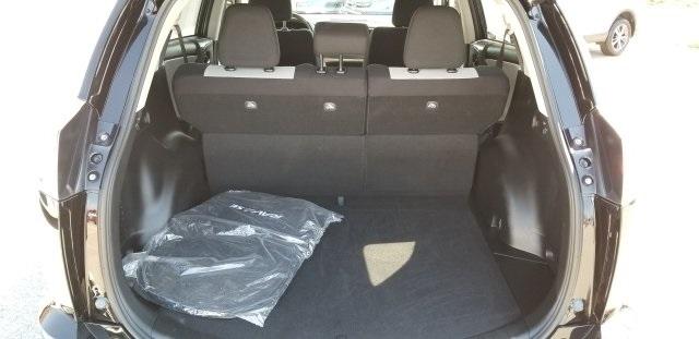 7430-toyota-rav4-2018-