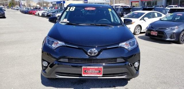 7434-toyota-rav4-2018-