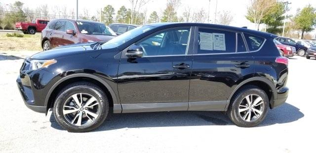 7436-toyota-rav4-2018-