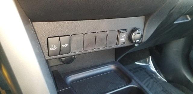 7448-toyota-rav4-2018-